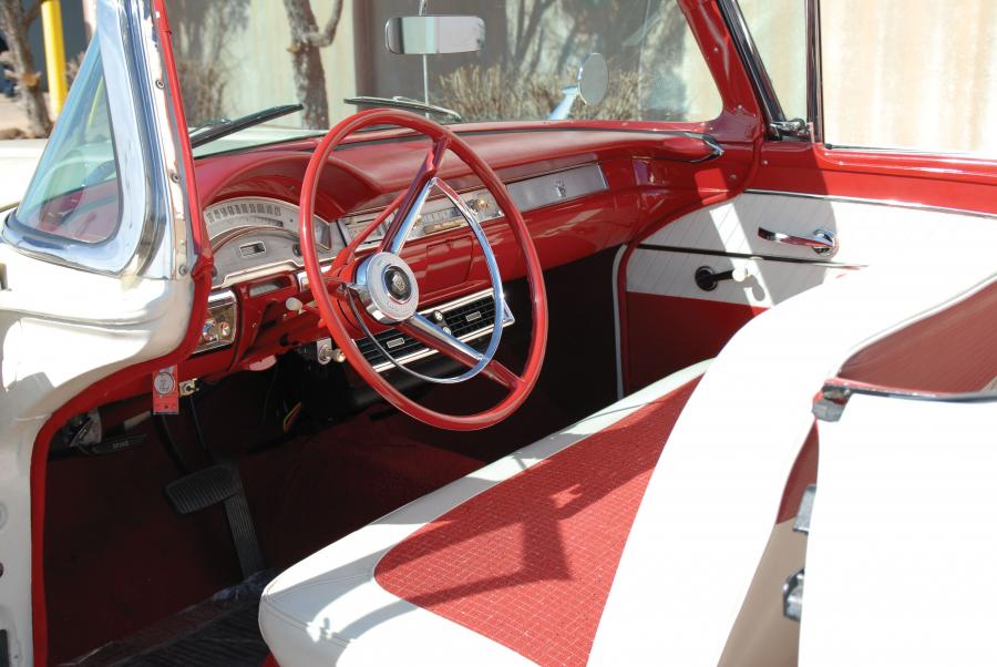  Ford Fairlane 500 Skyliner Retractable Hardtop 1958 года  (фото 3 из 4)